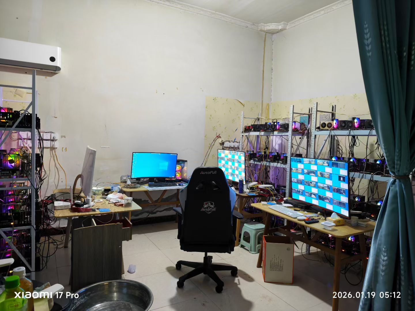 新手搬砖必看：先学技术还是先买机器？顺序错了全白搭